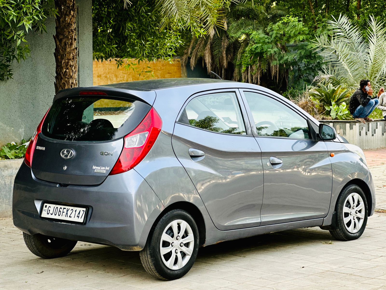Details View - Hyundai EON photos - reseller,reseller marketplace,advetising your products,reseller bazzar,resellerbazzar.in,india's classified site, Hyundai EON , used Hyundai EON  , old  Hyundai EON ,old  Hyundai EON in Vadodara , Hyundai EON  in Vadodara